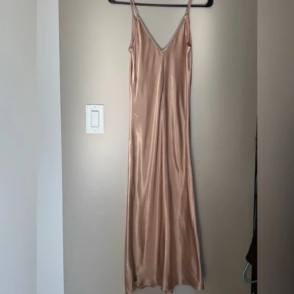 NWOT L’Agene V-neck Silky Slip Dress Size 2 Copper Gold - Picture 2 of 9